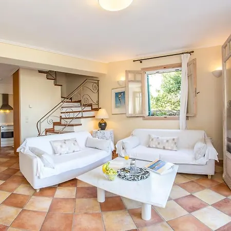 Katouna Sleeps 5 With Pool Air Con And Wifi Villa *